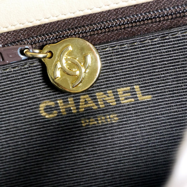 OLD CHANEL　マドモアゼルステッチ チェーンバッグ（ベージュ）