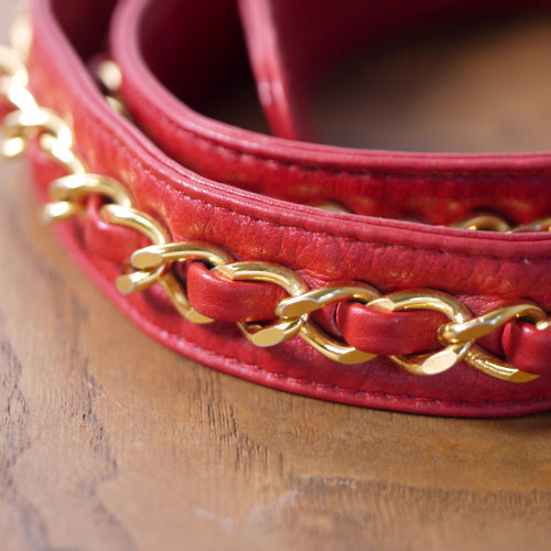 OLD CHANEL　チェーン×レザーベルト(赤）