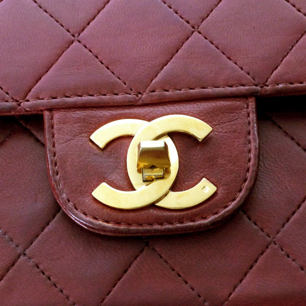 OLD CHANEL　WフラップWチェーンバッグ（ワインレッド）