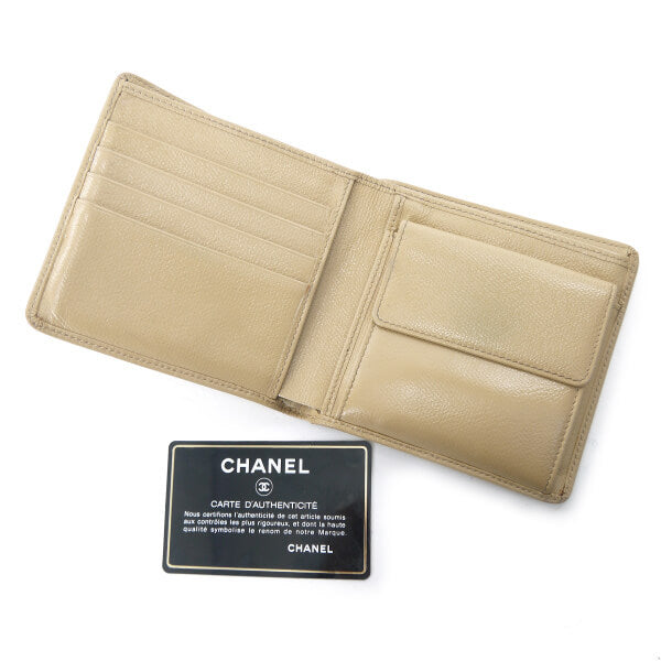 CHANEL ココボタン折財布（ベージュ）