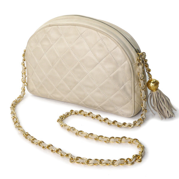 OLD CHANEL マトラッセ半円フリンジチェーンバッグ（アイボリー