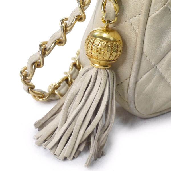 OLD CHANEL マトラッセ半円フリンジチェーンバッグ（アイボリー