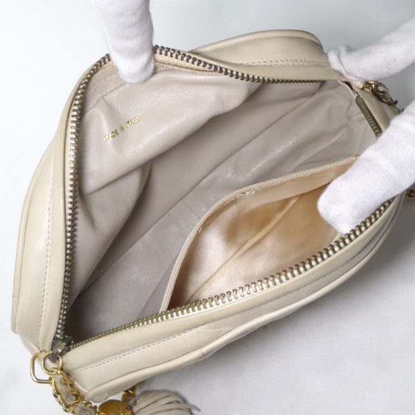 OLD CHANEL　マトラッセ半円フリンジチェーンバッグ（アイボリー）