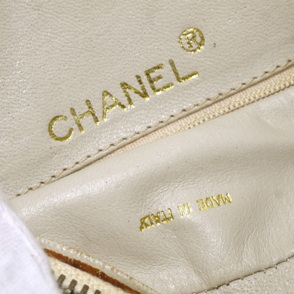 OLD CHANEL　マトラッセ半円フリンジチェーンバッグ（アイボリー）