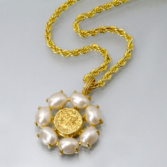 OLD CHANEL メダルモチーフ フラワーパールネックレス（ゴールド）