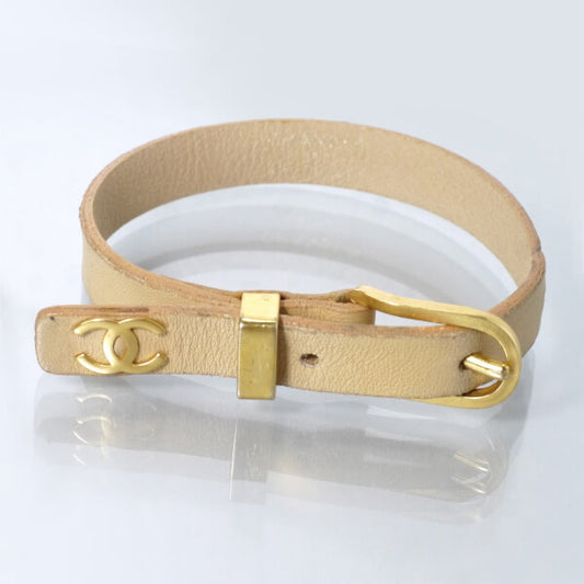 OLD CHANEL　ココマークレザーブレスレット（ベージュ）