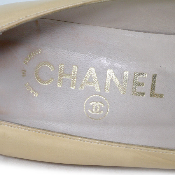 OLD CHANEL　ココマークステッチバイカラーヒール（ベージュ/黒）