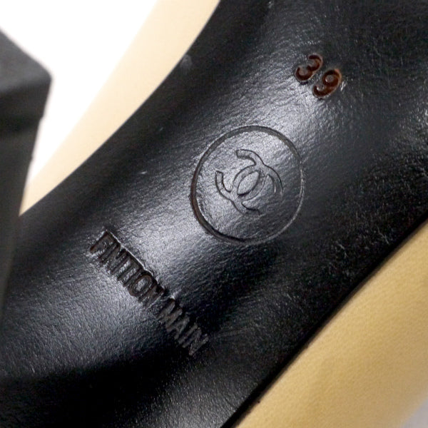 OLD CHANEL　ココマークステッチバイカラーヒール（ベージュ/黒）