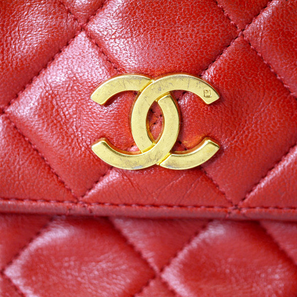 OLD CHANEL マトラッセ 外ポケットWチェーンバッグ（赤）