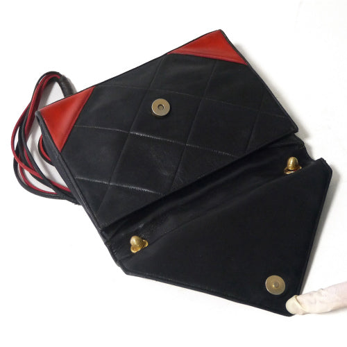OLD CHANEL　バイカラーショルダー（黒・赤）