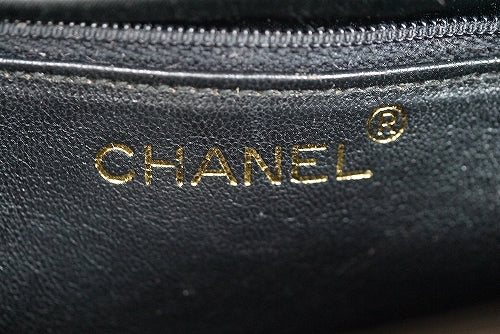 OLD CHANEL　バイカラーショルダー（黒・赤）