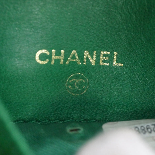 OLD CHANEL　ココマークステッチ マルチケース（緑/キャビアスキン）