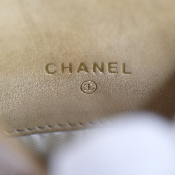 OLD CHANEL　ココマークステッチ マルチケース（ベージュ/キャビアスキン）