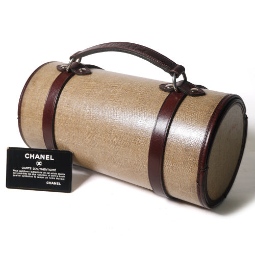 CHANEL 筒型バニティバッグ