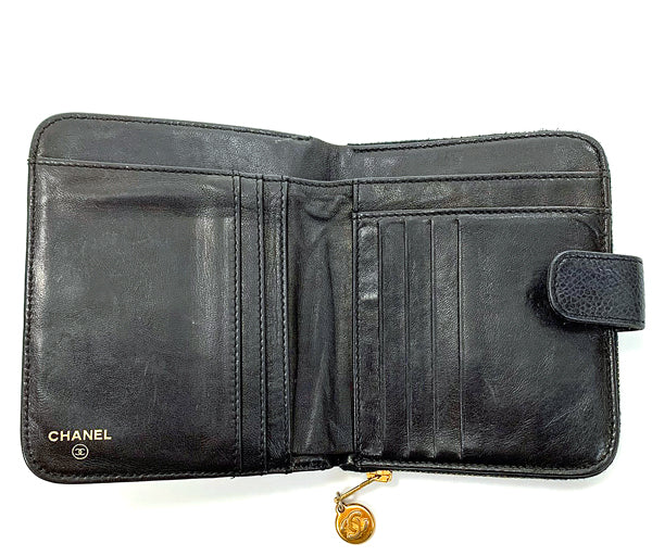 OLD CHANEL　ココステッチ ラウンドジップ折財布（黒/キャビアスキン）