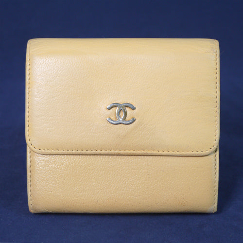 CHANEL ココマーク３つ折れベージュ財布