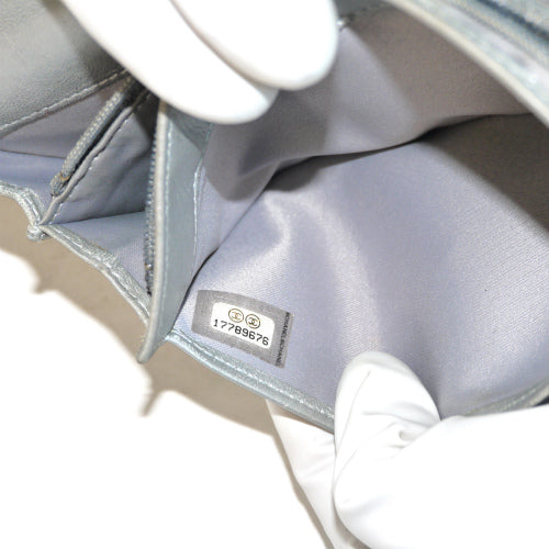 CHANEL 　カメリア長財布（青）