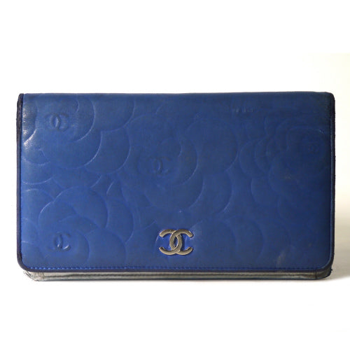 CHANEL 　カメリア長財布（青）