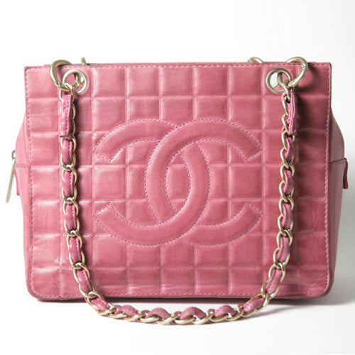 CHANEL　チョコバーチェーンショルダー（ピンク）