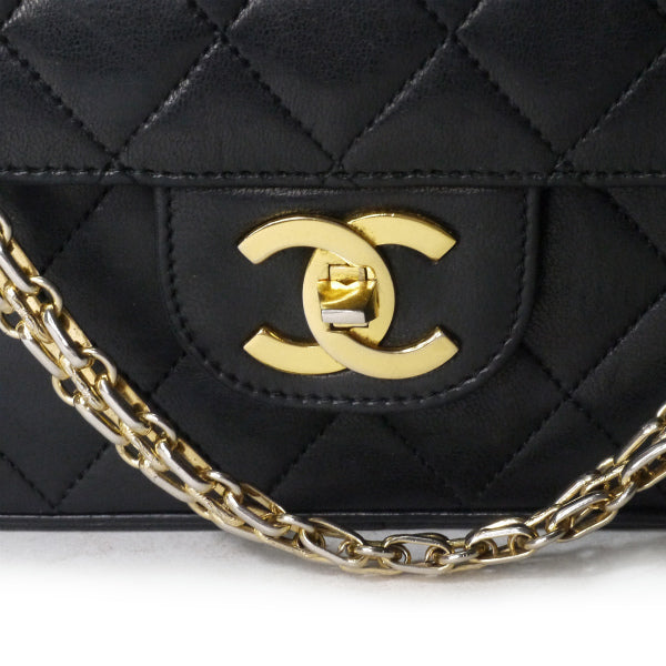 OLD CHANEL　逆ココ!マトラッセ WフラップWチェーンバッグ（黒）