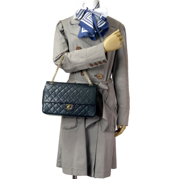 OLD CHANEL　逆ココ!マトラッセ WフラップWチェーンバッグ（黒）