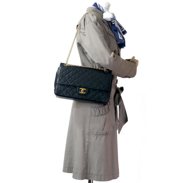 OLD CHANEL　逆ココ!マトラッセ WフラップWチェーンバッグ（黒）