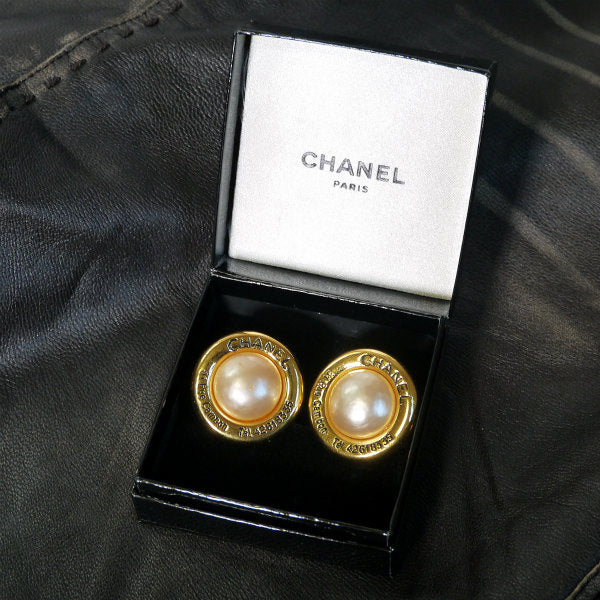 OLD CHANEL　イヤリング（大　パール）