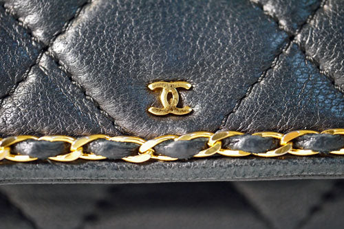 OLD CHANEL チェーンマトラッセ　ポシェット（黒））