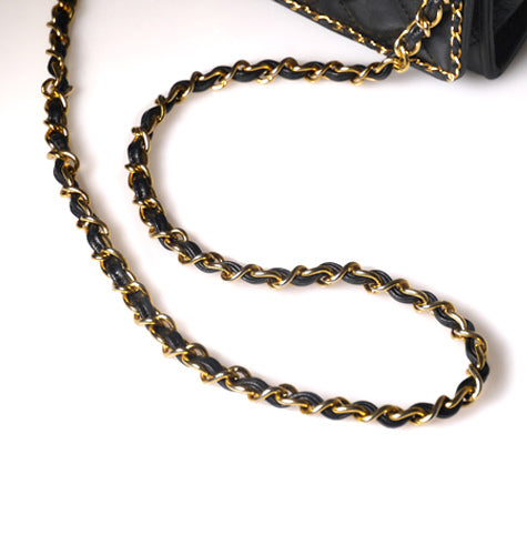 OLD CHANEL チェーンマトラッセ　ポシェット（黒））