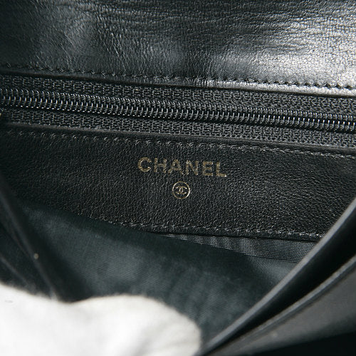 CHANEL　ラム皮財布(黒）