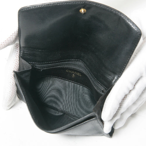 CHANEL　ラム皮財布(黒）