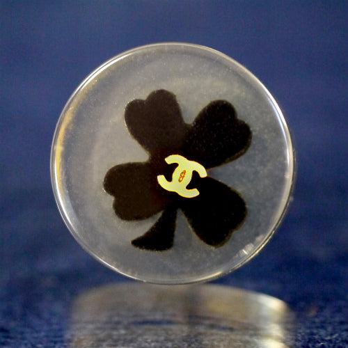 OLD CHANEL　幸せの四葉のクローバーピアス