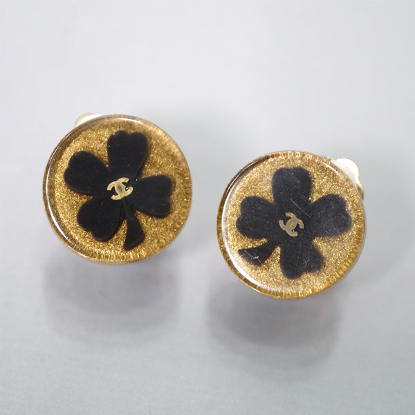 OLD CHANEL　四葉のクローバーイヤリング（ゴールドラメ）
