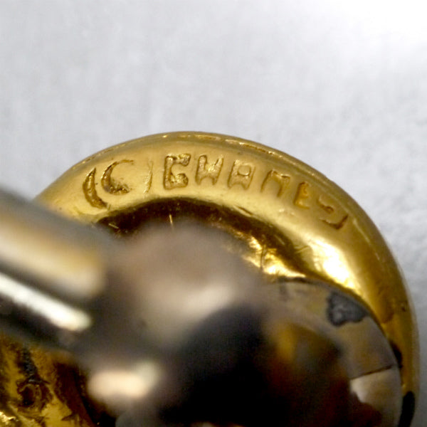 OLD CHANEL　ラウンドカットアウトココマークイヤリング（ゴールド）