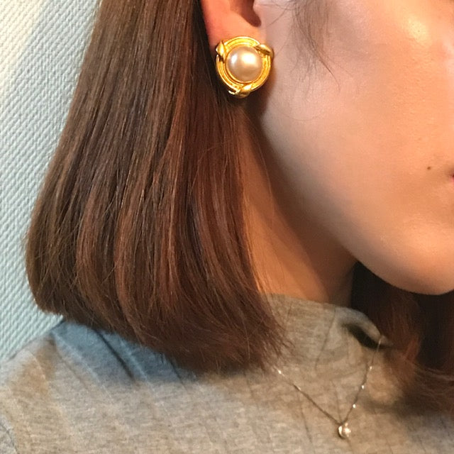 OLD CHANEL パールイヤリング（ゴールド/箱付）