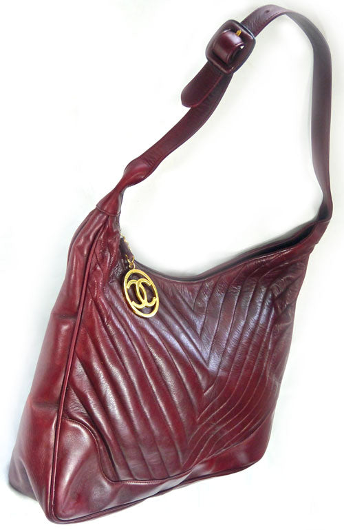OLD CHANEL ボルドー大型ショルダー
