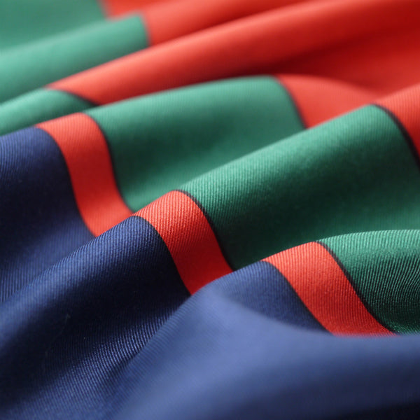 OLD CHANEL　ココマーク シルク大判スカーフ（トリコロール）