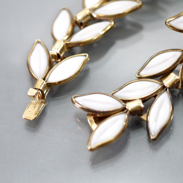 TRIFARI 花びらモチーフ イヤリング&ブレスレット