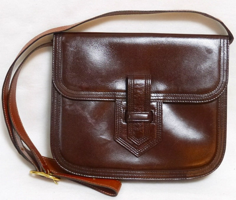 YVES SAINT LAURENT 斜め掛けショルダー(茶)