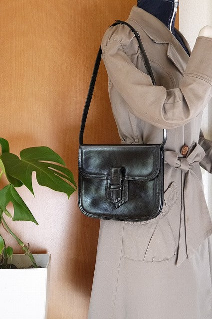 YVES SAINT LAURENT ２Wayショルダー(黒）