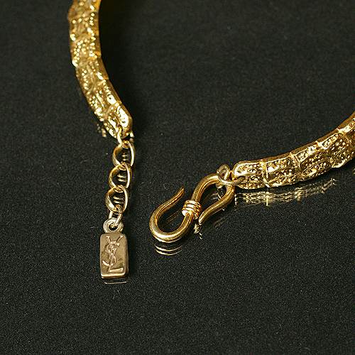 YVES SAINT LAURENT　ゴールド　チョーカー