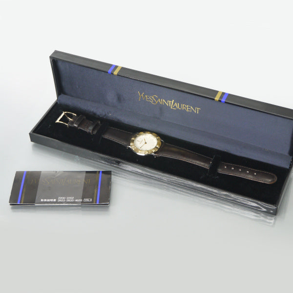 YVES SAINT LAURENT ラウンド革バンド腕時計（黒）