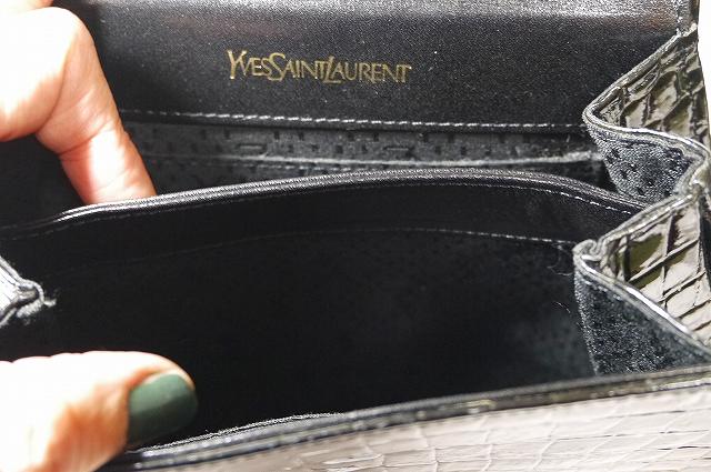 YVES SAINT LAURENT 黒クロコ型押しショルダー