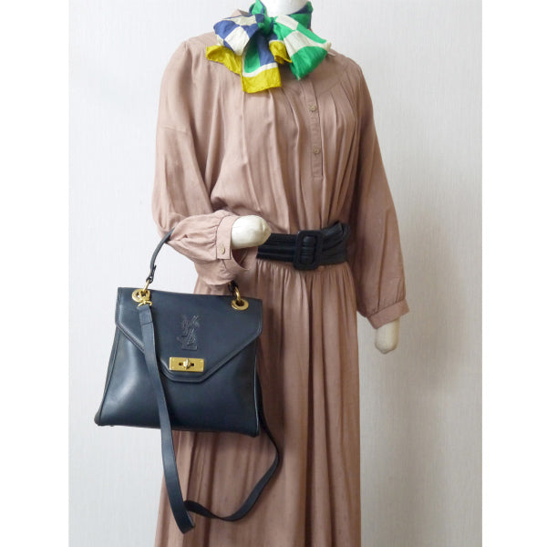 YVES SAINT LAURENT 総革ロゴステッチ ショルダー付ハンドバッグ（紺）