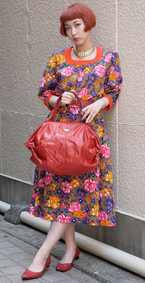 YVES SAINT LAURENT キャンディボストン（赤）