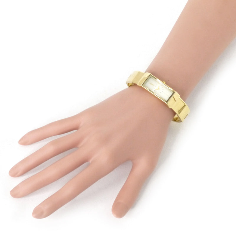YVES SAINT LAURENT スクエアロゴバングルウォッチ（ゴールド）