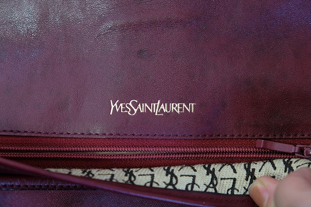 YVES SAINT LAURENT<訳あり> ロゴショルダー (ボルドー)