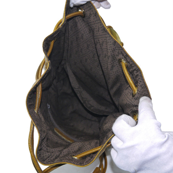 YVES SAINT LAURENT バッファローリング巾着レザーリュック（茶）