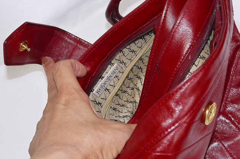 YVES SAINT LAURENT 赤ワンショルダー