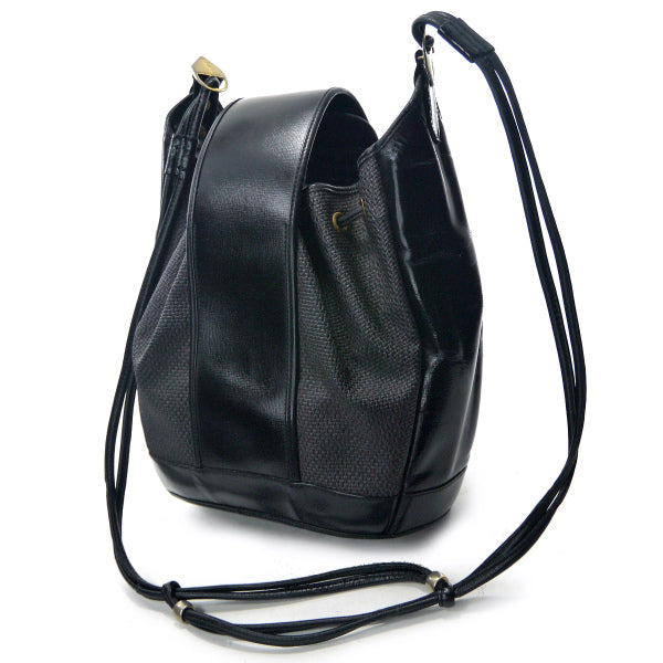 YVES SAINT LAURENT 巾着ショルダー（黒）